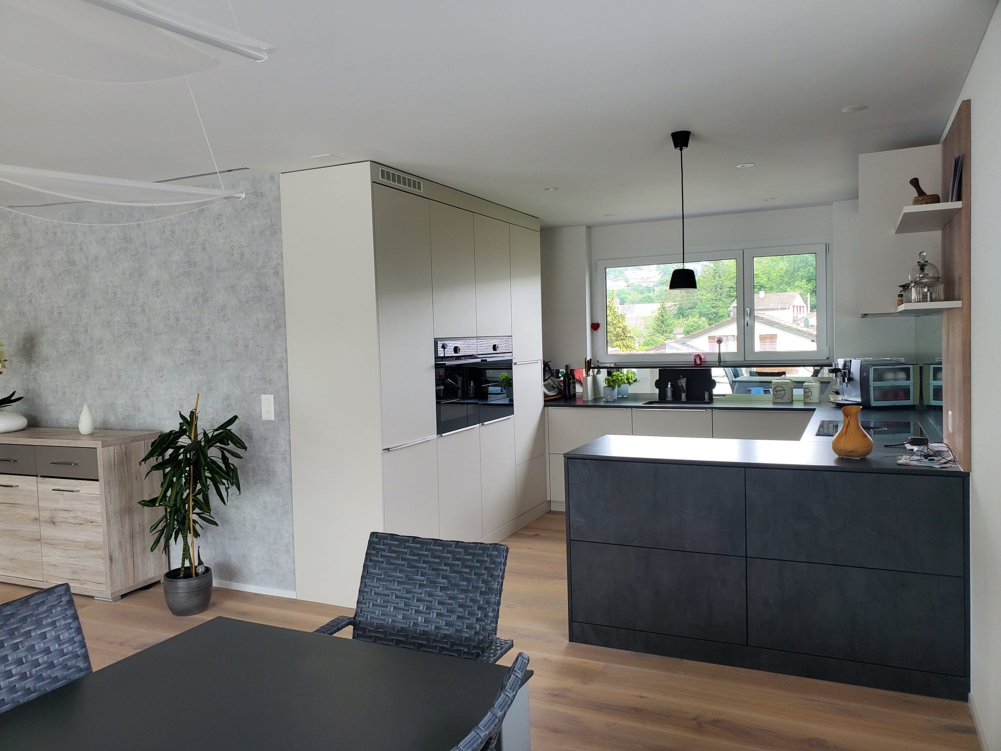 Innenraum Neubau MFH Niederrohrdorf
